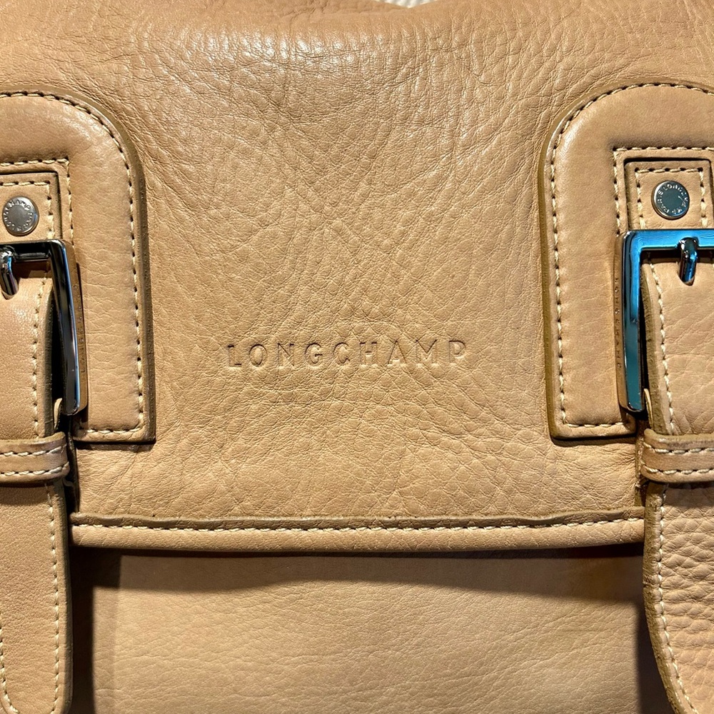 LongChamp Leather Tan messenger/ crossbody Bag - Picture 12 of 13